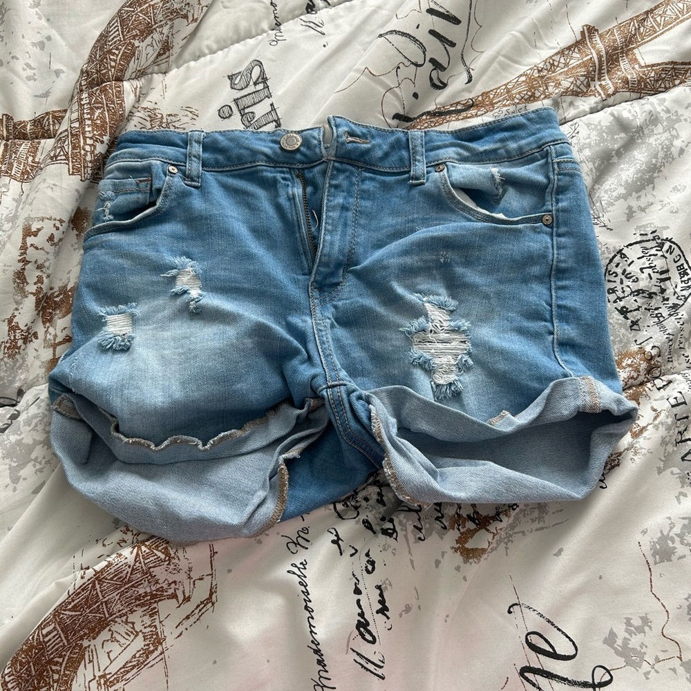 Size medium Shorts